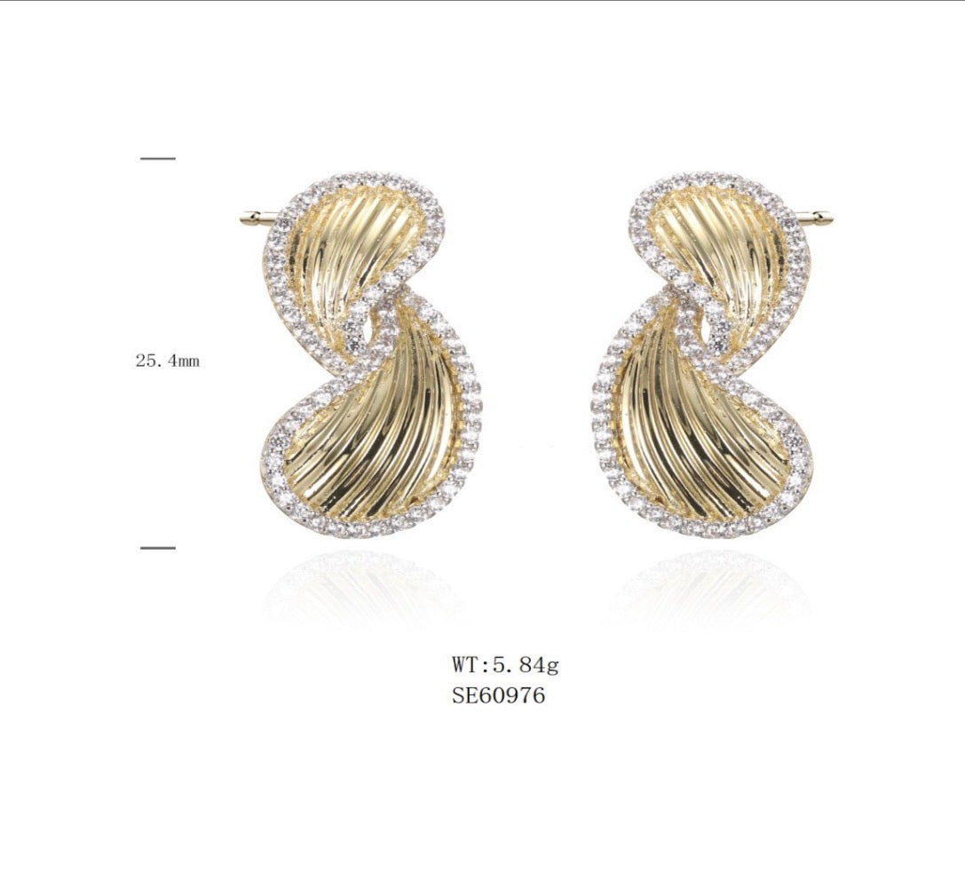 Sophie Earrings Golden