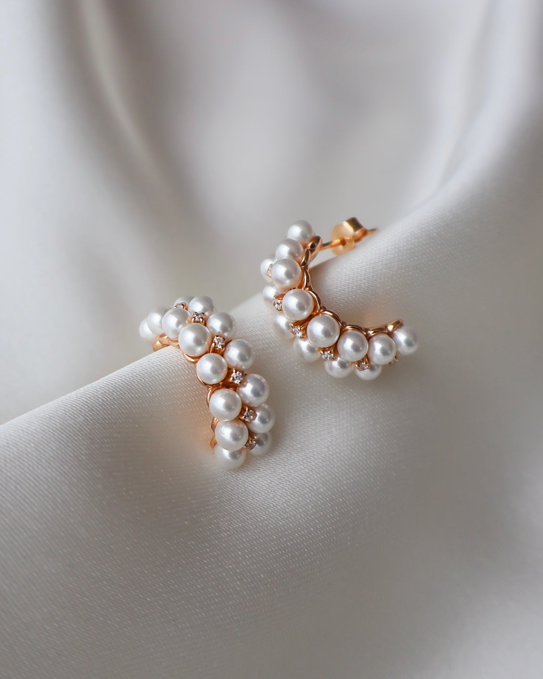 Lulu Pearl Earrings