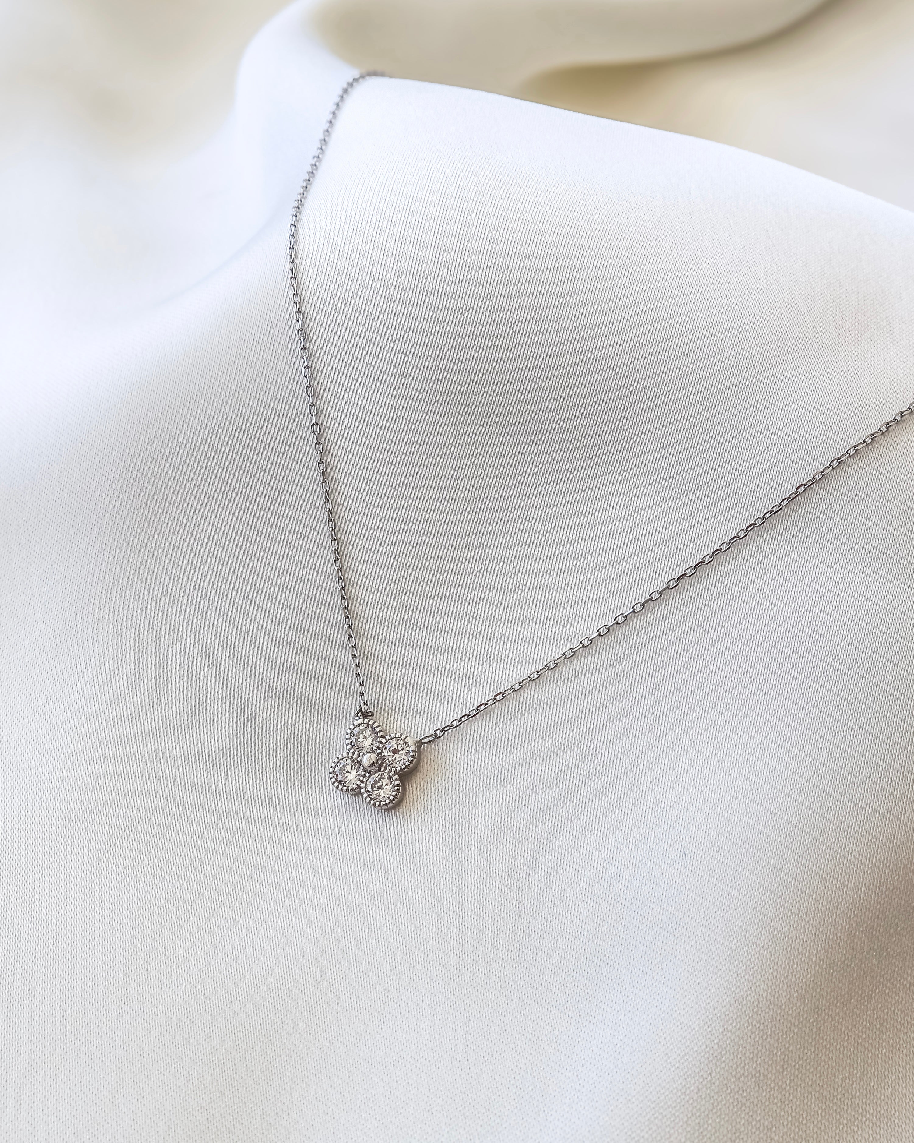 Floral Pendant Necklace