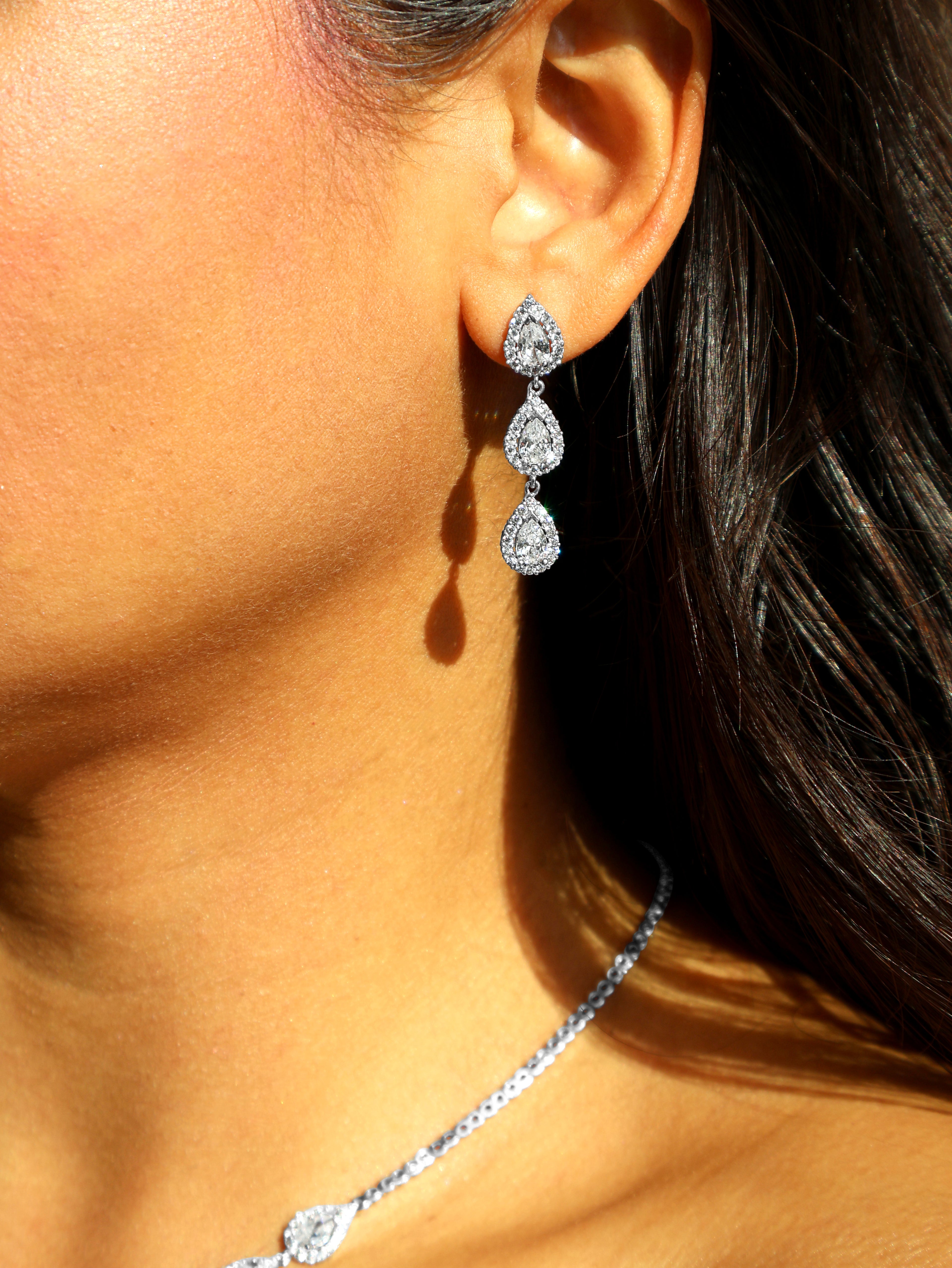 MB Angel Teardrop Necklace Set