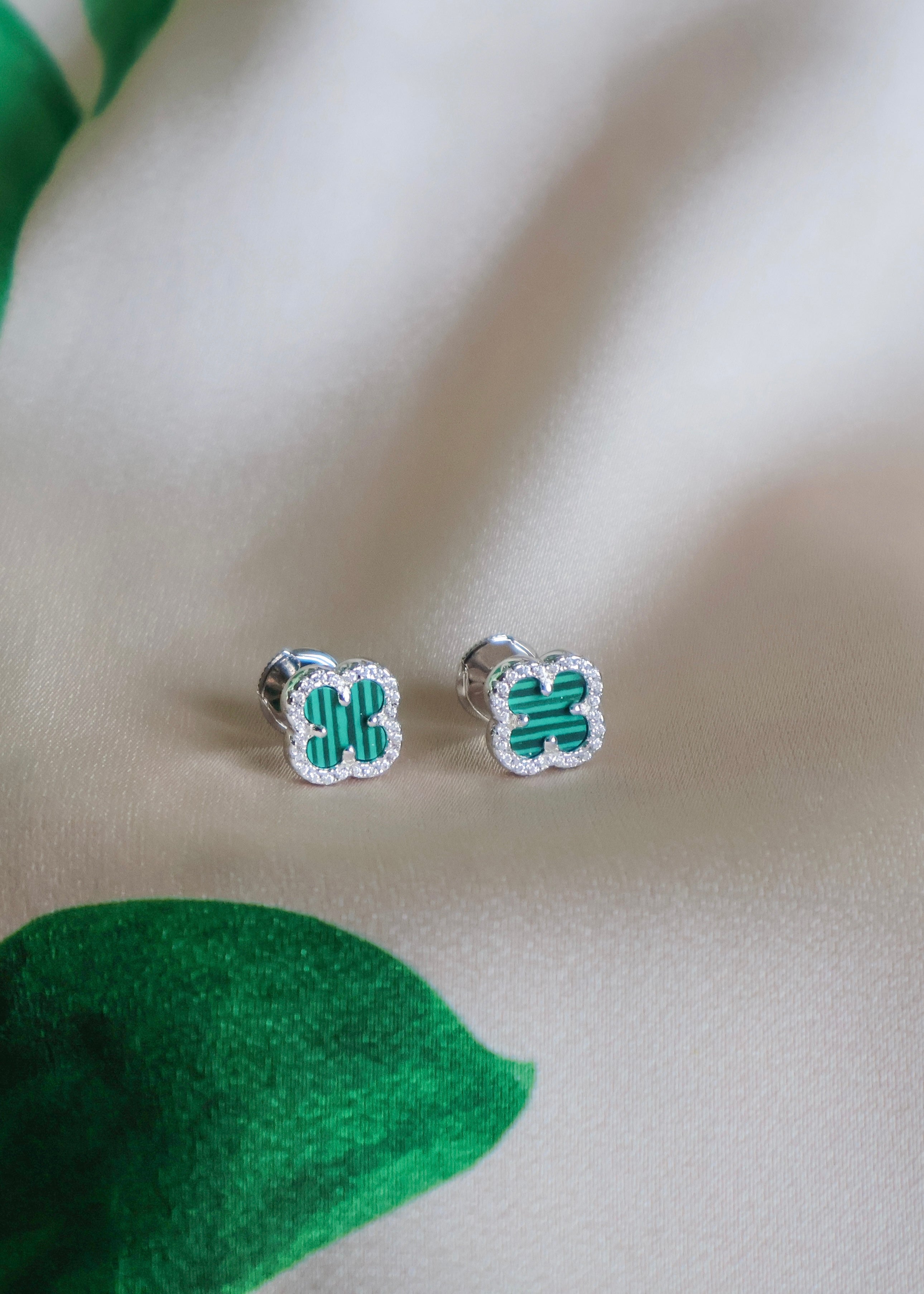 MB Petite Alhambra Earrings