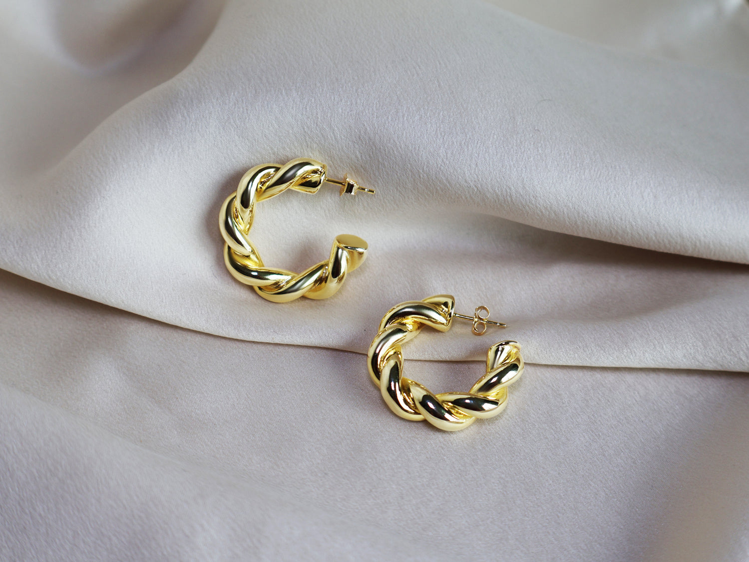 MB Olivia Golden Earrings