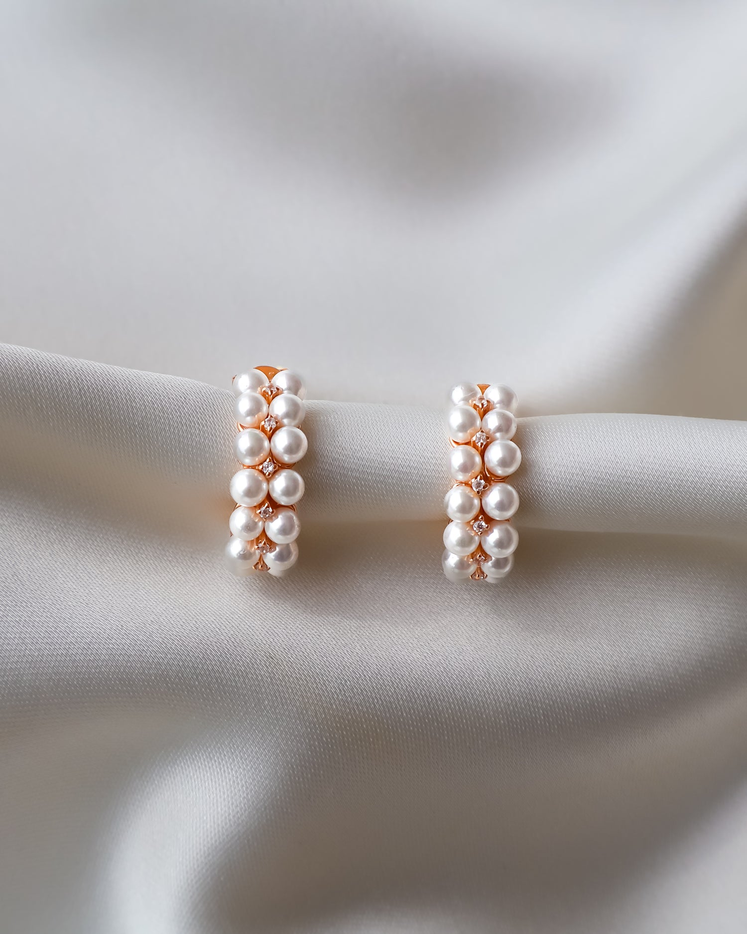 Lulu Pearl Earrings