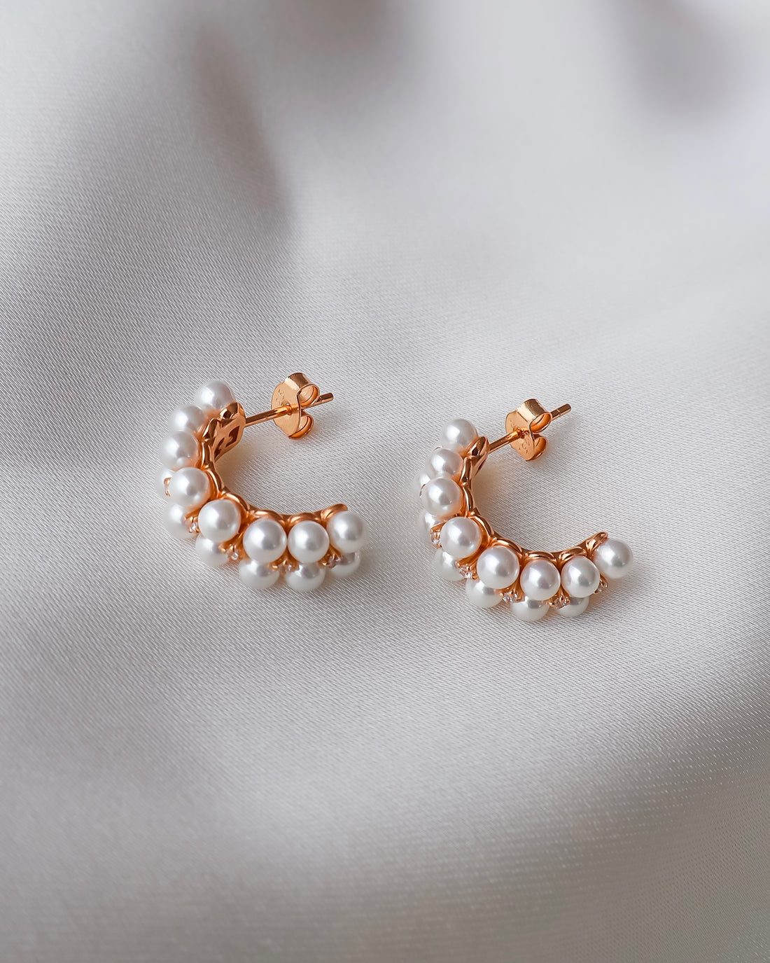 Lulu Pearl Earrings