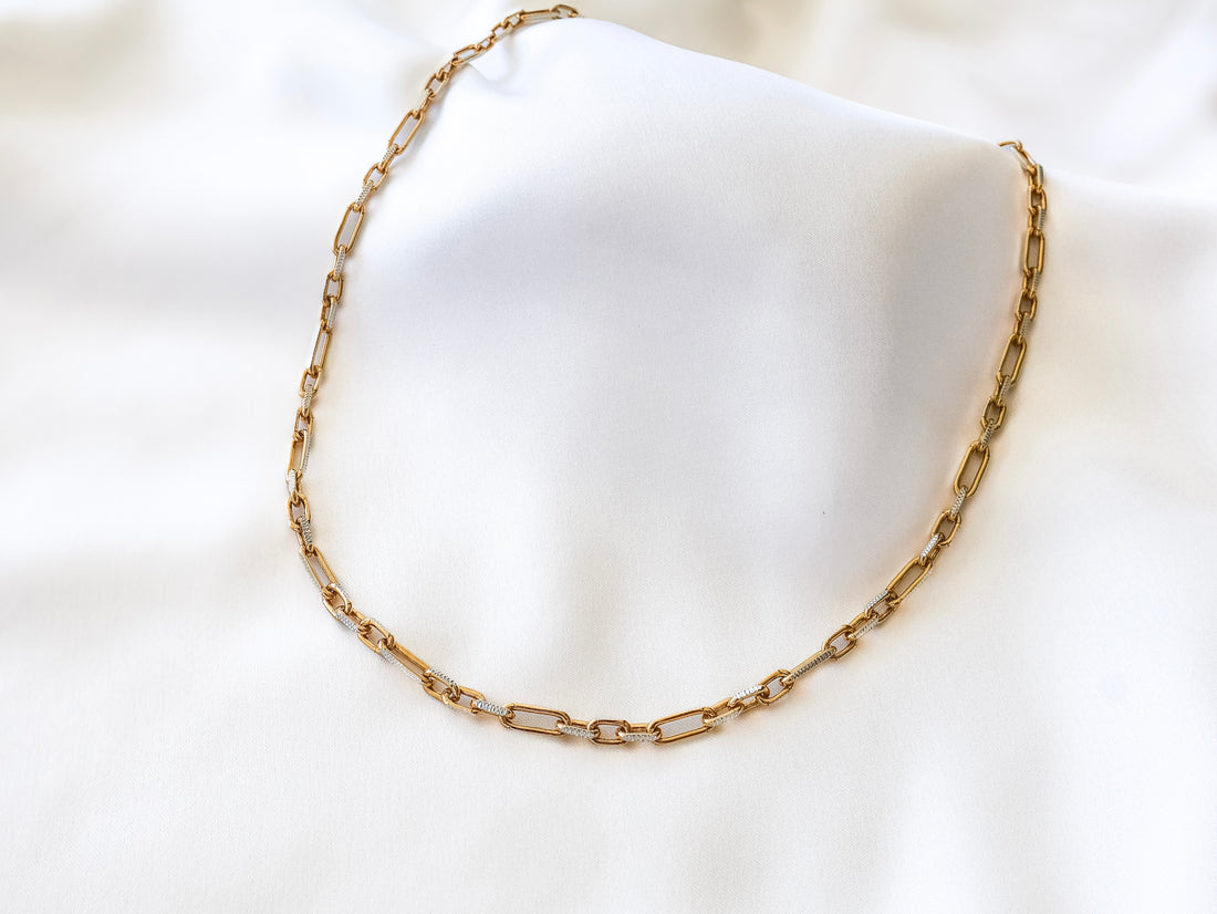 MB Boyfriend Necklace