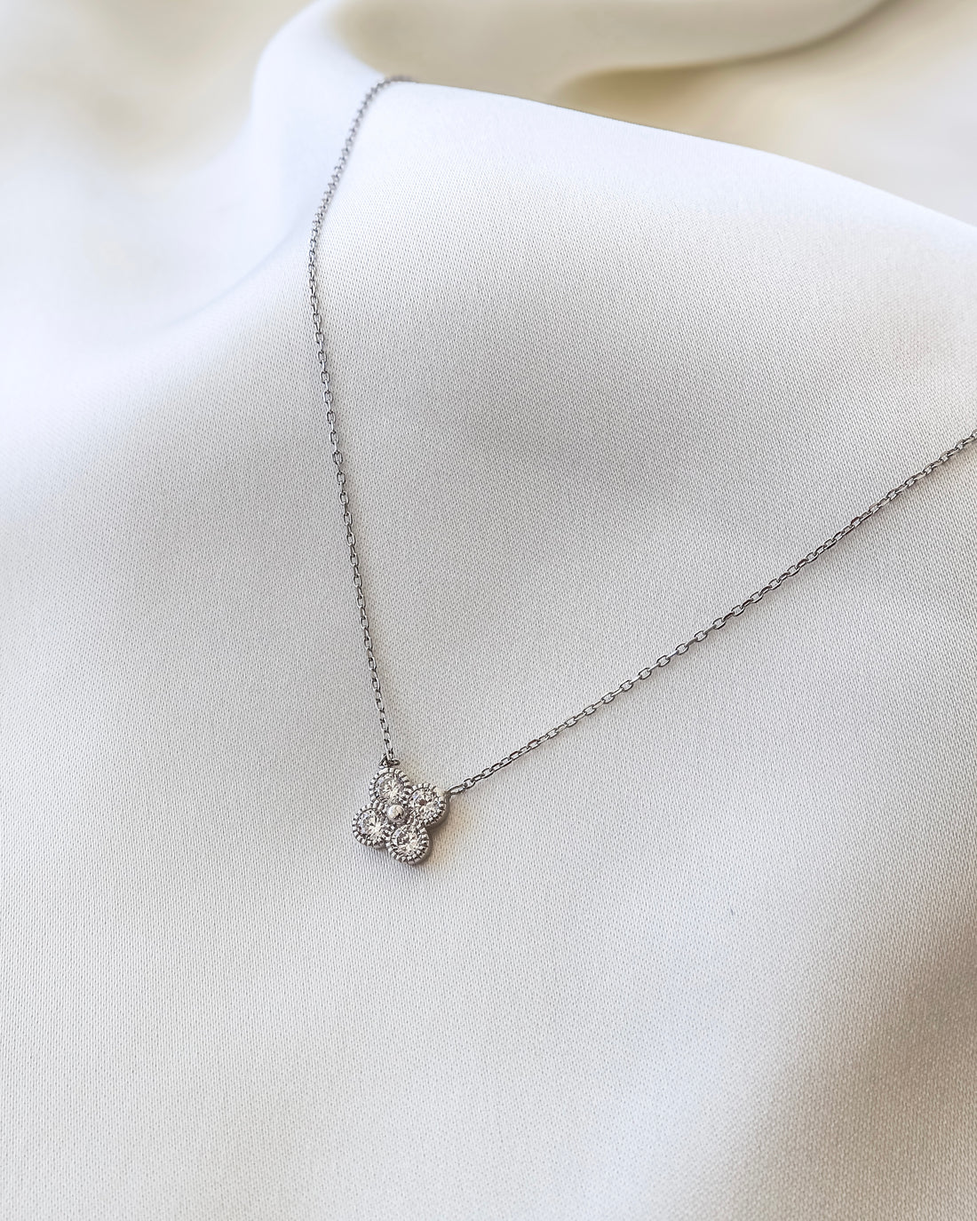 Floral Pendant Necklace