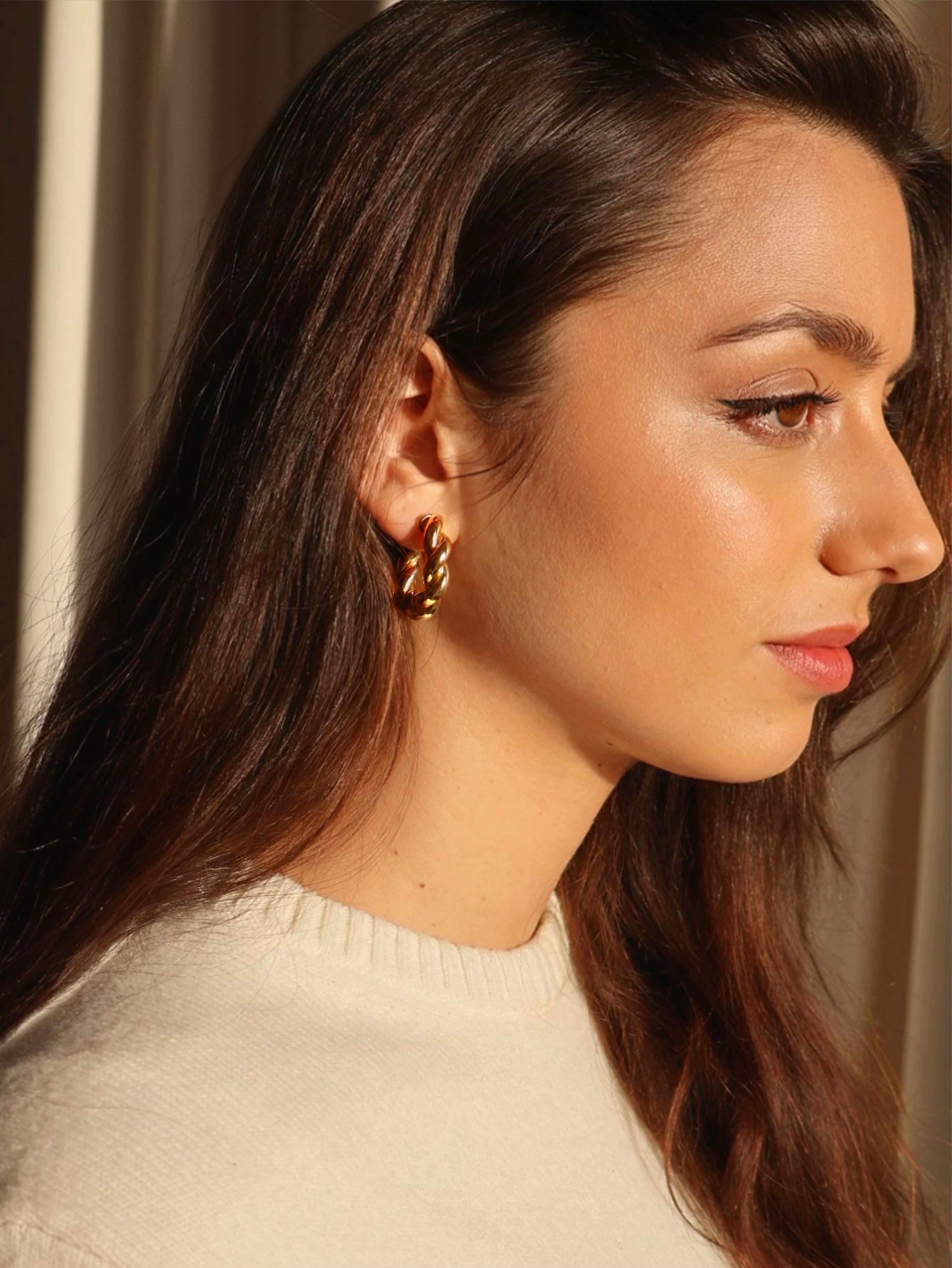 MB Olivia Golden Earrings
