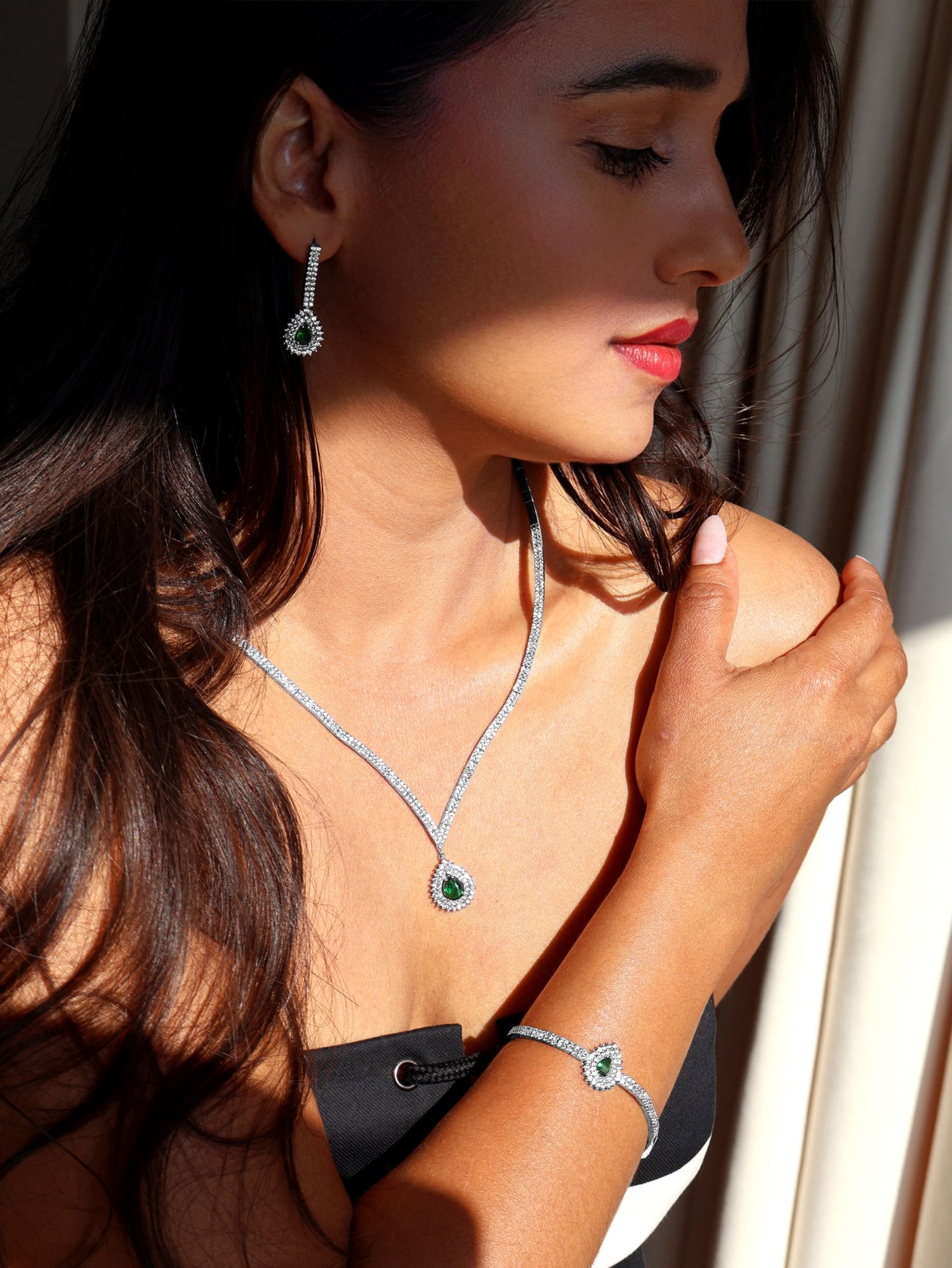 MB Majestic Green Necklace Set