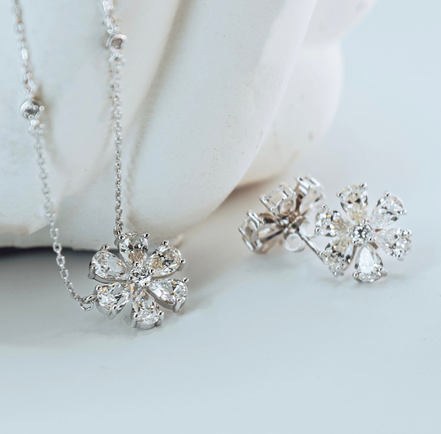 MB Crystal Flower Set