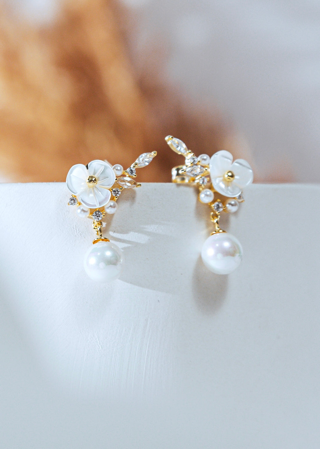 MB Pearl Flower Earrings